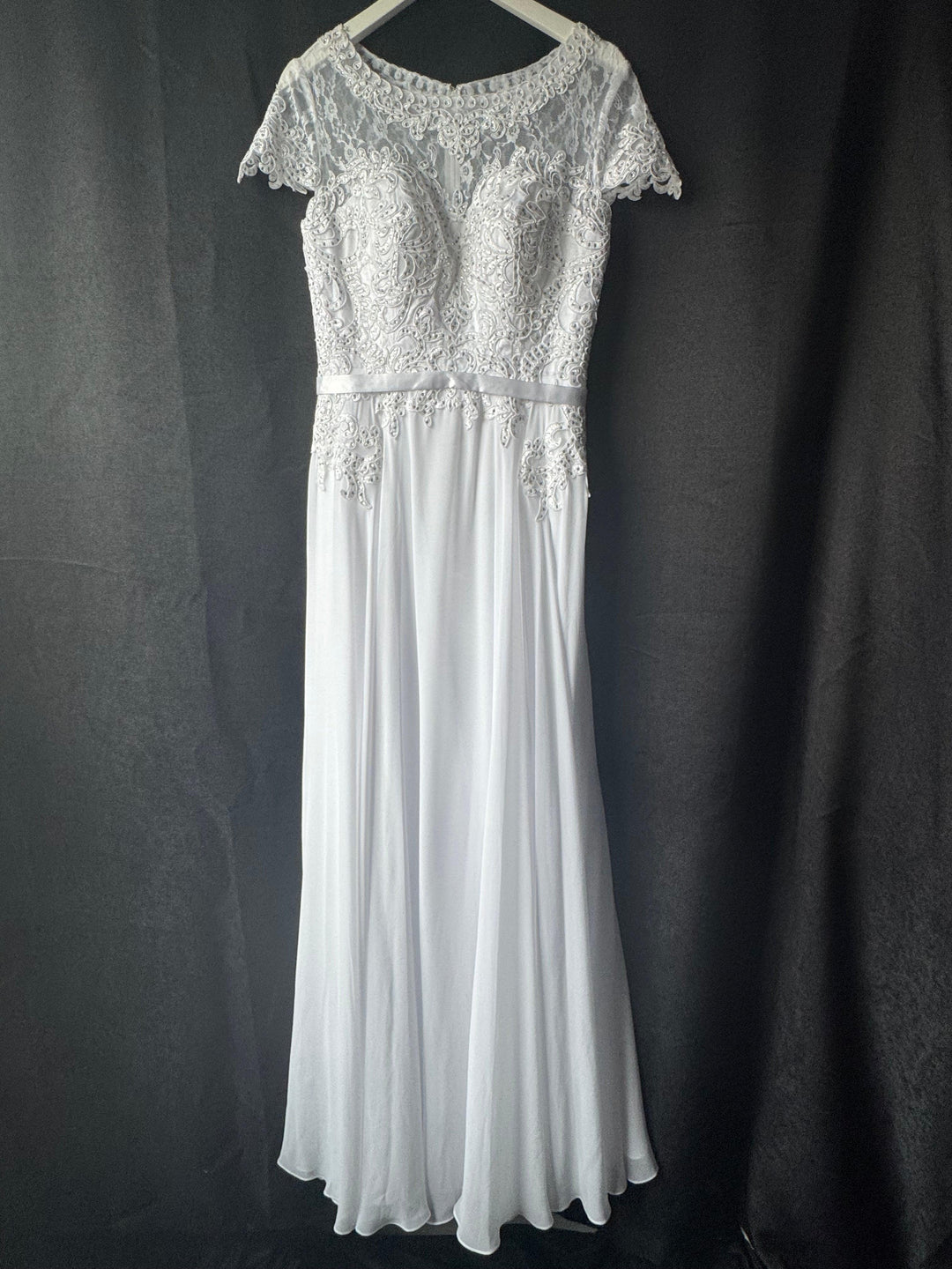 Size 4/6 Eva Empire Waist Wedding Dress