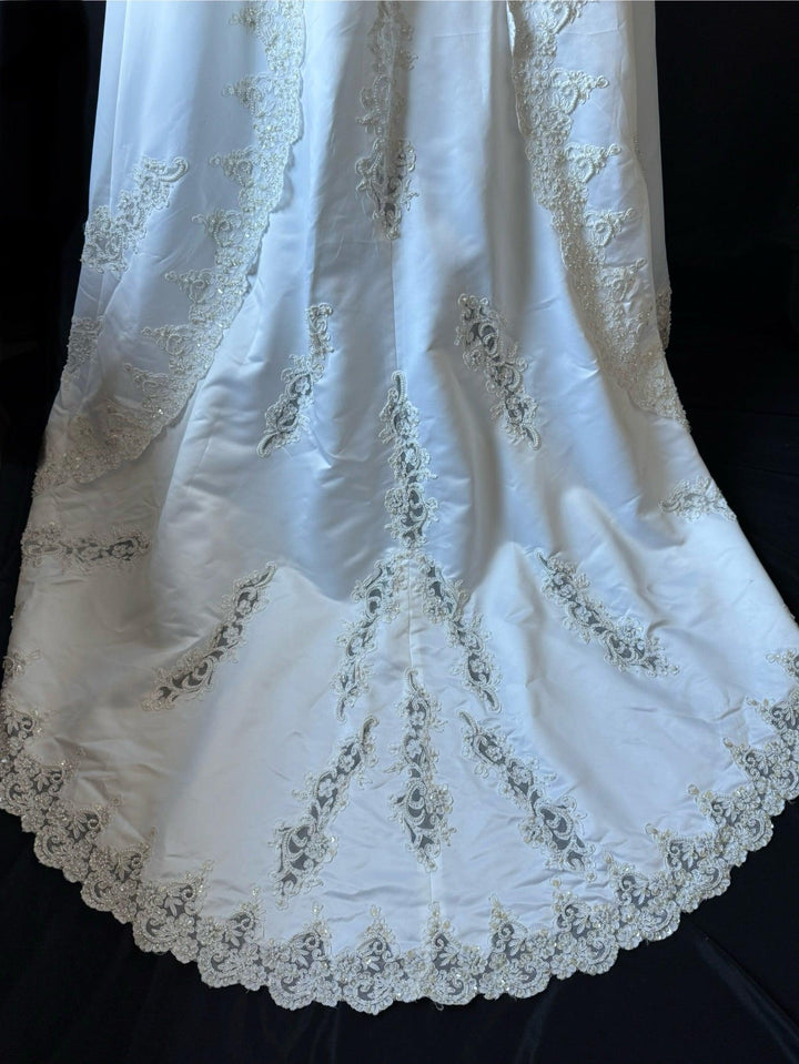 Size 14 Michaelangelo A-Line Wedding Dress