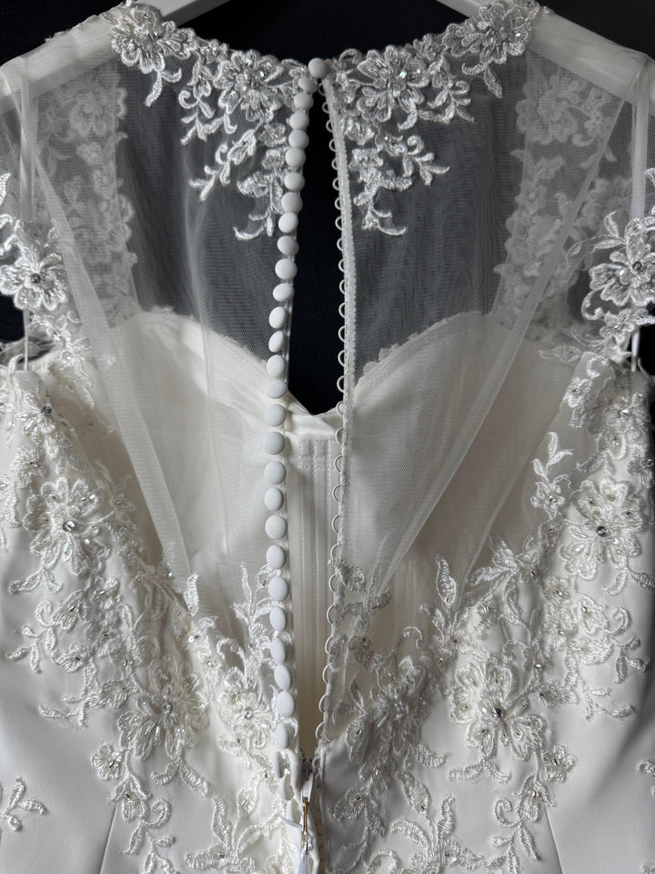 Size 20 Pilar Aleece A-Line Bridal Gown