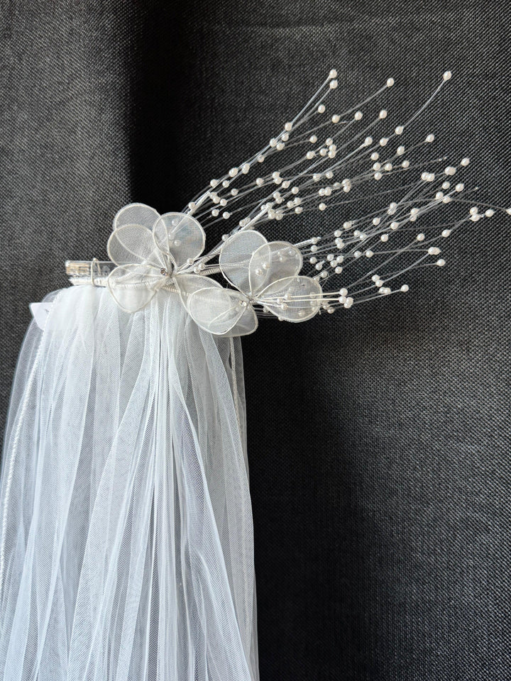 Bridal Veil With Wired Flowers