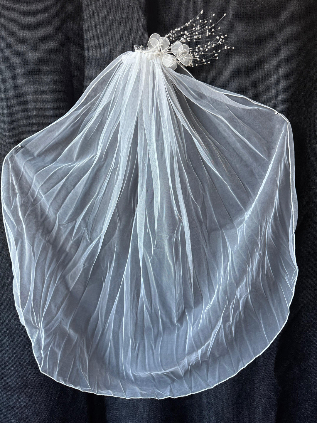 Bridal Veil With Wired Flowers