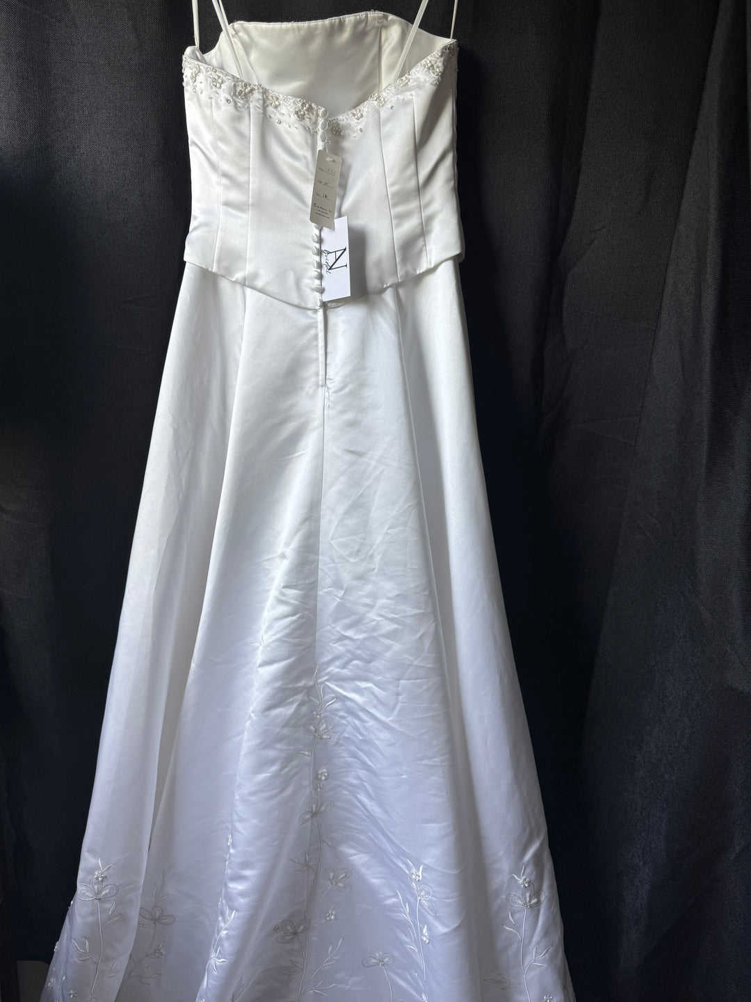 Size 16 Eden Bridals White Ball Gown