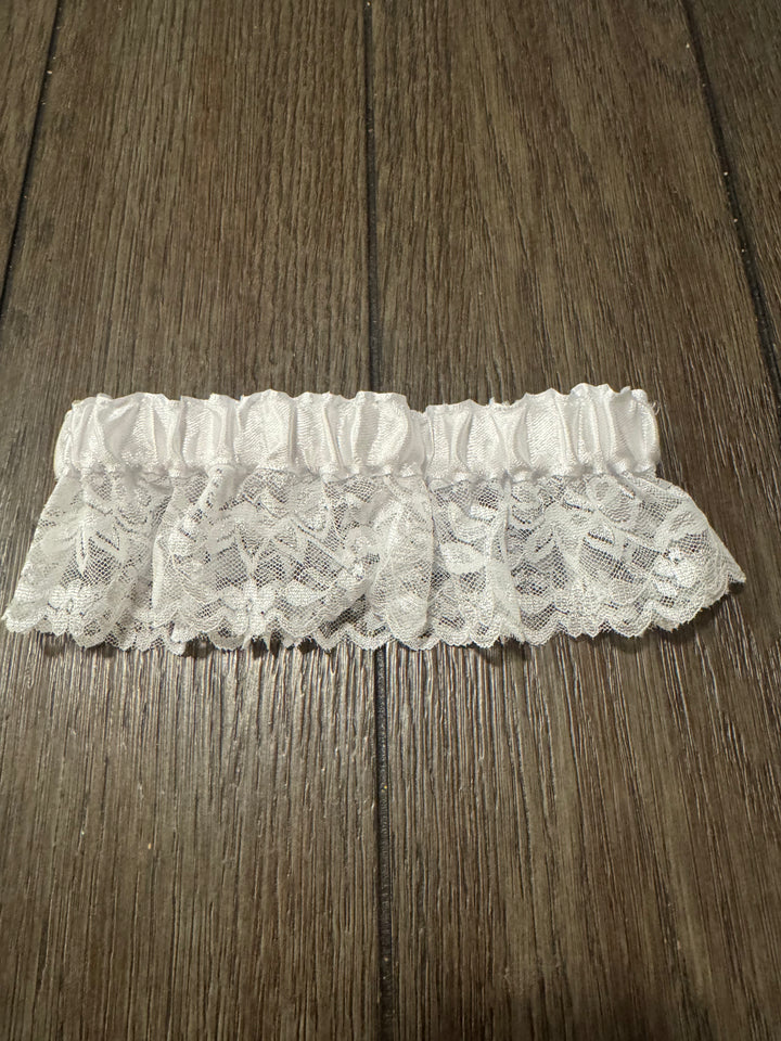 White Garter With Bow